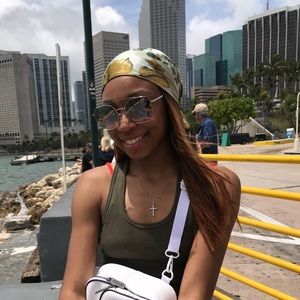 Meet your Posher, Alyssa